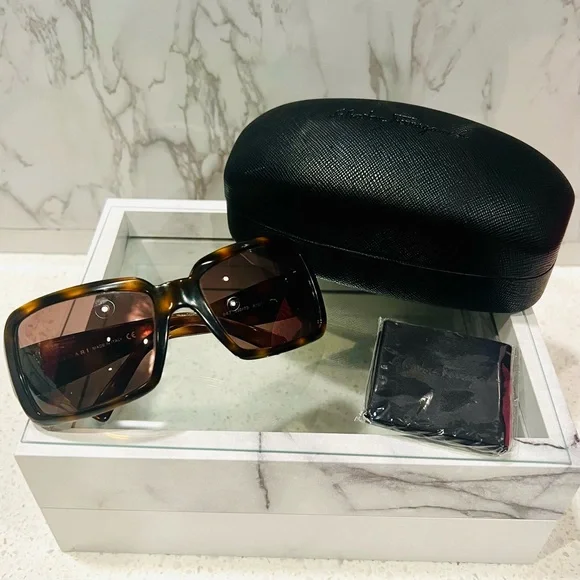 Bulgari Tortoise Shell Sunglasses - Picture 15 of 15